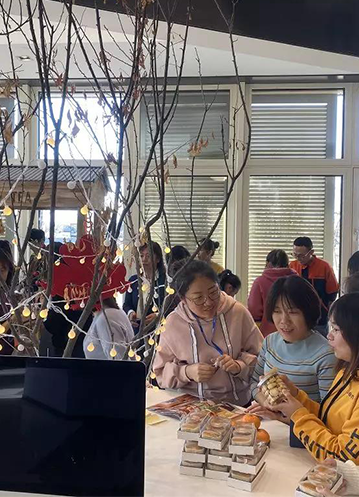 森鷹窗業(yè)感恩節(jié)活動回放：“鷹”為有你，心存感恩